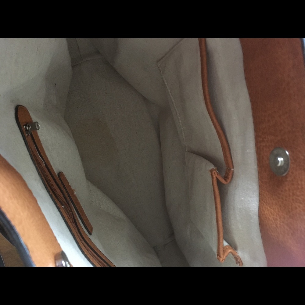 Purse - Picture 2 of 2